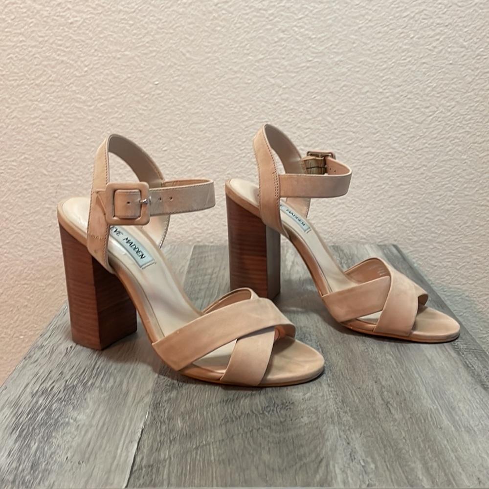 Steve Madden Suede Block Heel Sandals in Nude & Brown